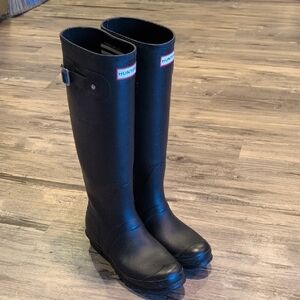 Hunter Women's Classic Black Rain Boots